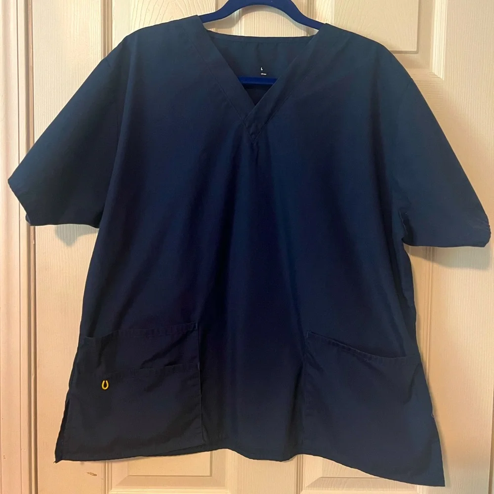 Wonder Wink scrub top - Picture 1 of 7